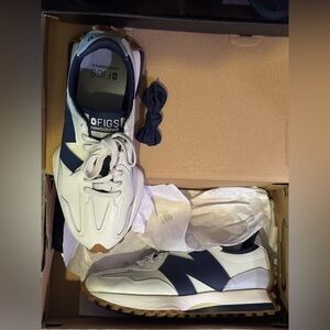 NIB New Balance White and Navy Athletic Shoes